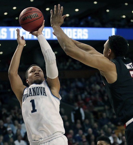 Brunson father-son bond obvious after Villanova's Elite Eight victory